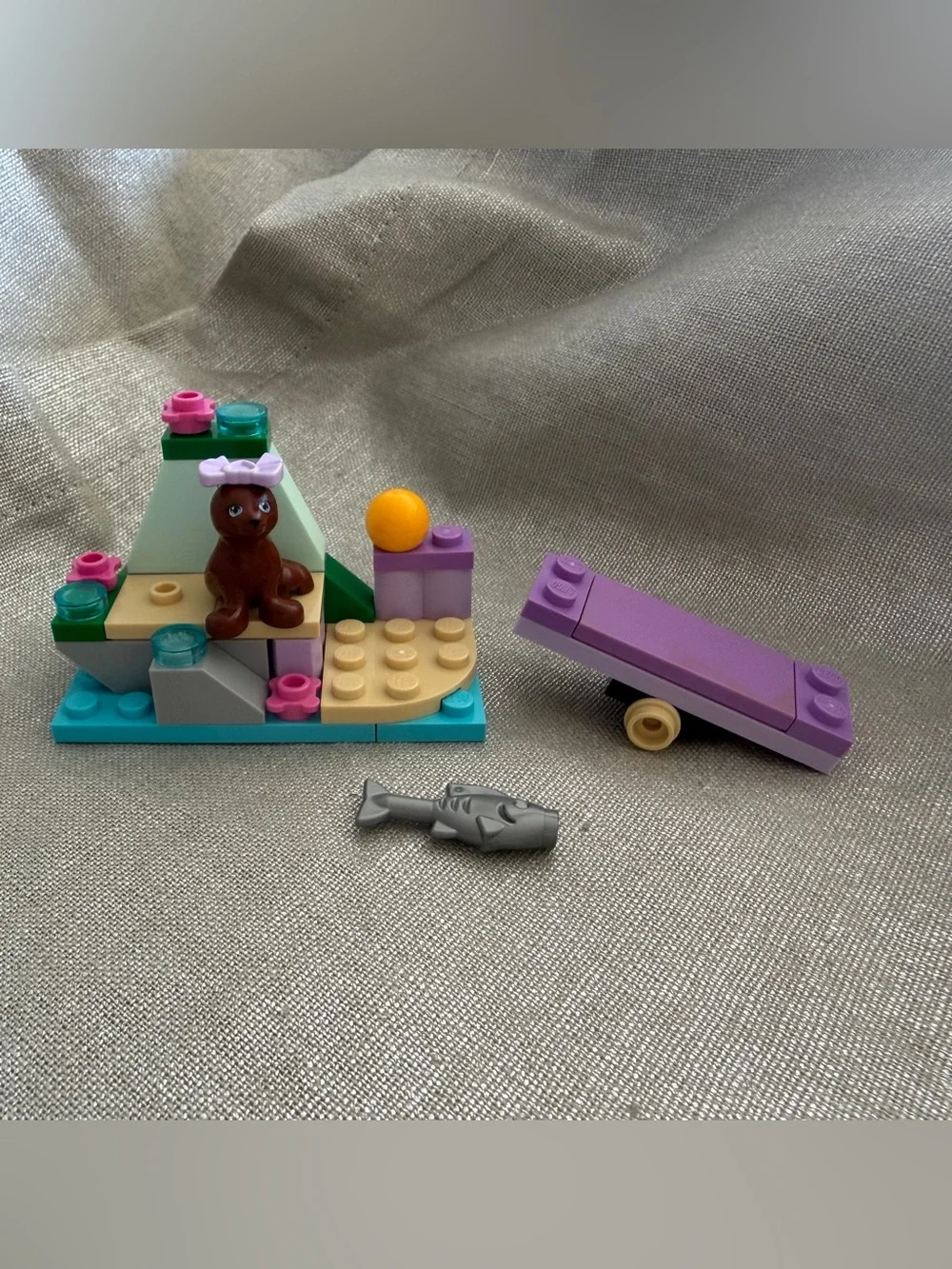 LEGO Friends:  Seal ‘s Little Rock #41047